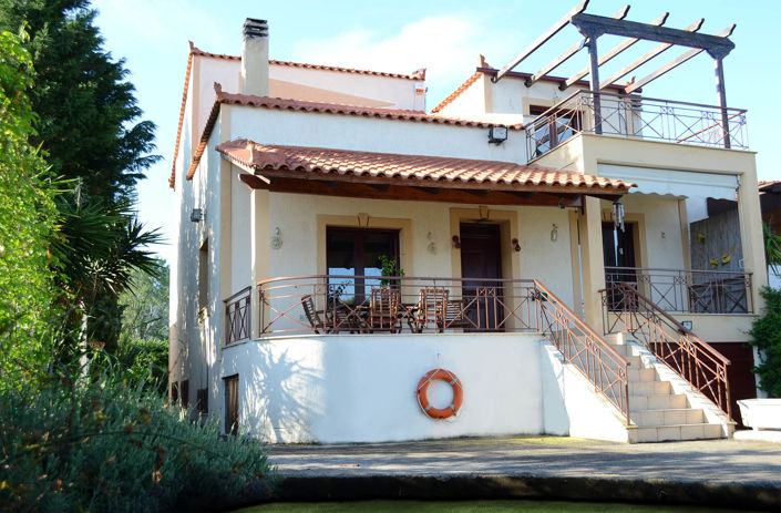 Image No.2-Propriété de 5 chambres à vendre à Eubée