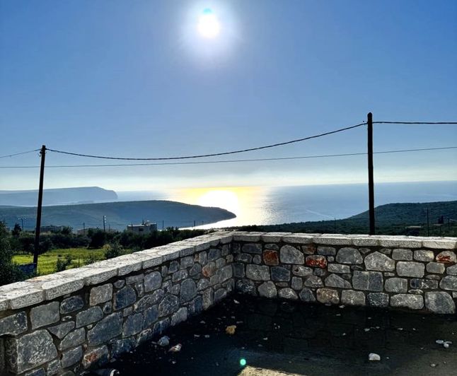 Image No.2-4 Bed Property for sale