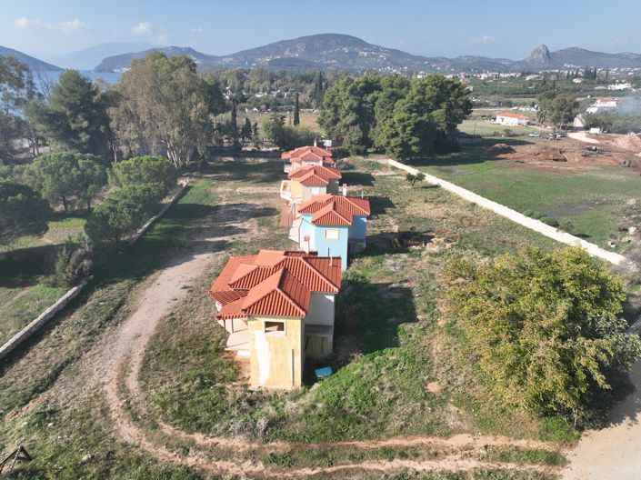 Image No.3-3 Bed Property for sale