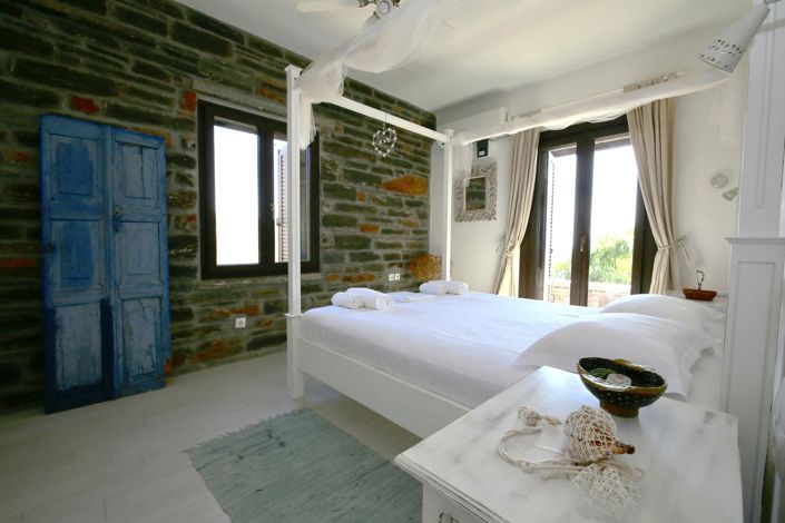 Image No.9-Propriété de 5 chambres à vendre à Kea