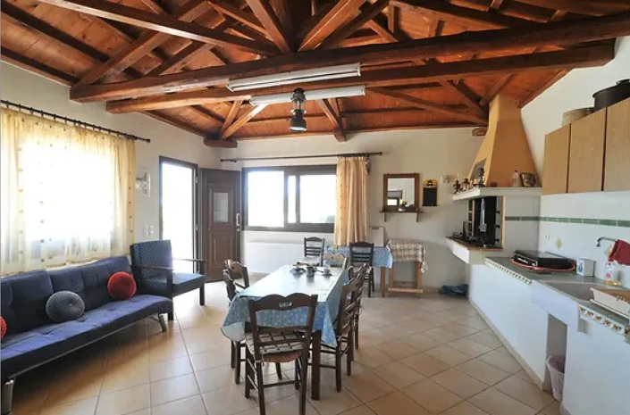 Image No.8-4 Bed Property for sale