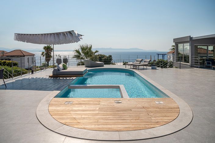 Image No.4-4 Bed Property for sale