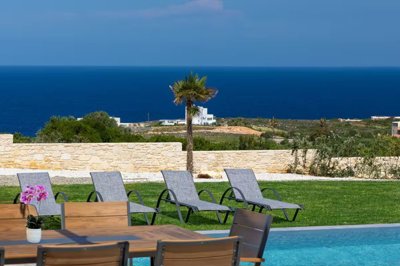 incredible-villa-for-sale-in-akrotiri-38