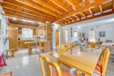 property-for-sale-in-vamos-11