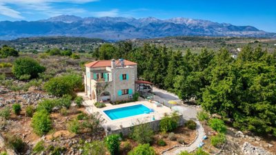 stone-house-in-vamos-for-sale-3-1