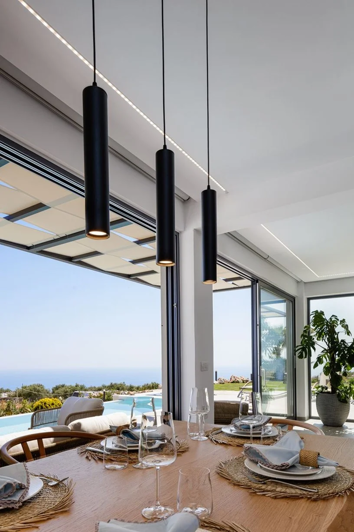 Image No.8-4 Bed Property for sale