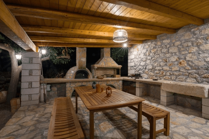 Image No.4-5 Bed Property for sale