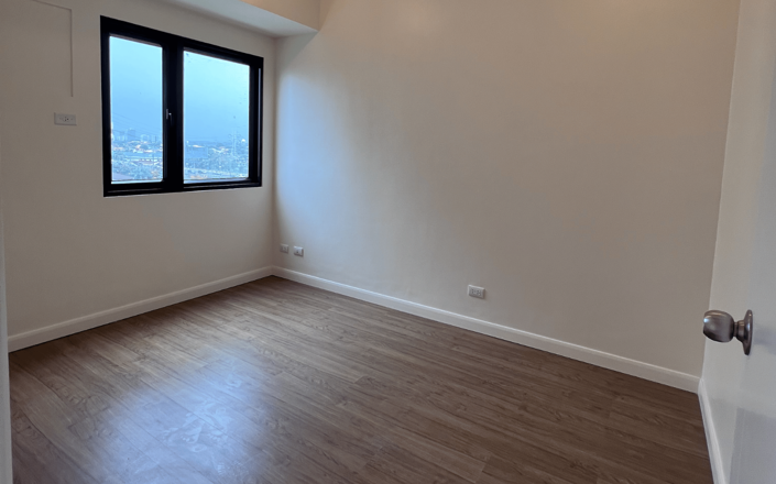 Image No.2-2 Bed Property for sale