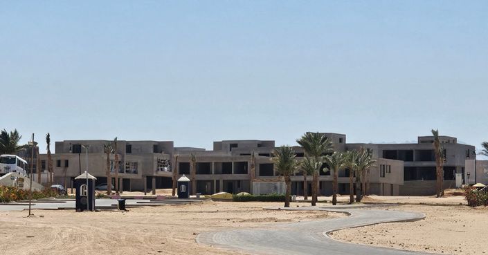 Image No.10-5 Bed Property for sale