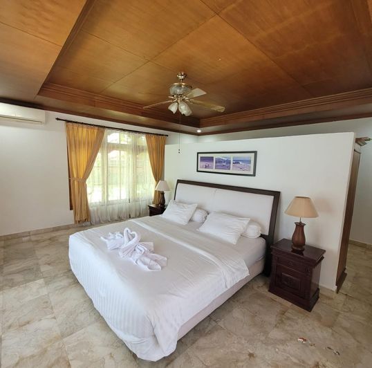 Image No.8-4 Bed Property for sale