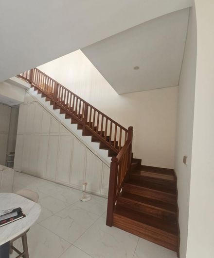 Image No.2-4 Bed Property for sale