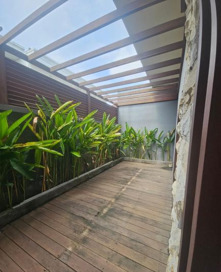 Image No.7-4 Bed Property for sale