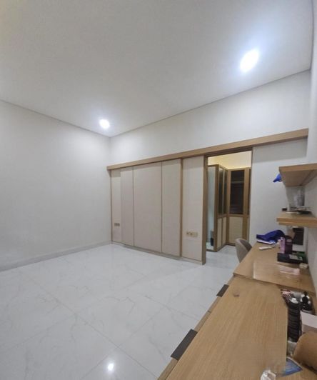 Image No.8-4 Bed Property for sale