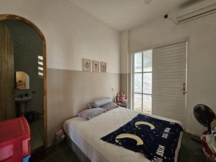 Image No.3-5 Bed Property for sale