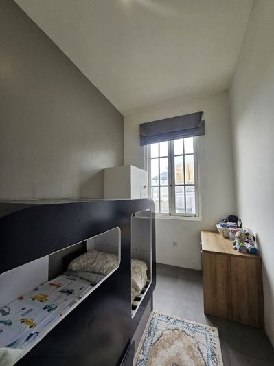 Image No.8-5 Bed Property for sale