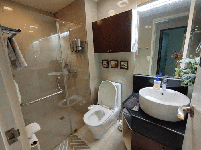 Image No.8-3 Bed Property for sale