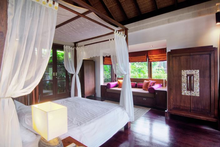 Image No.6-4 Bed Property for sale