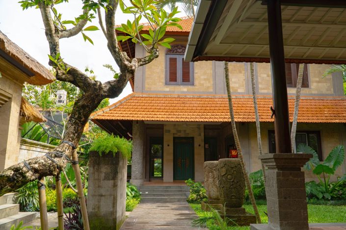 Image No.5-4 Bed Property for sale