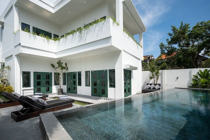 Image No.4-4 Bed Property for sale