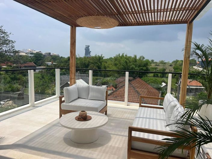 Image No.2-4 Bed Property for sale