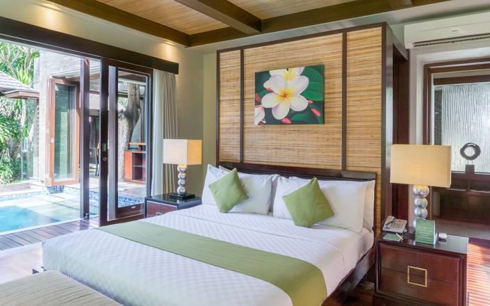 Image No.10-3 Bed Property for sale