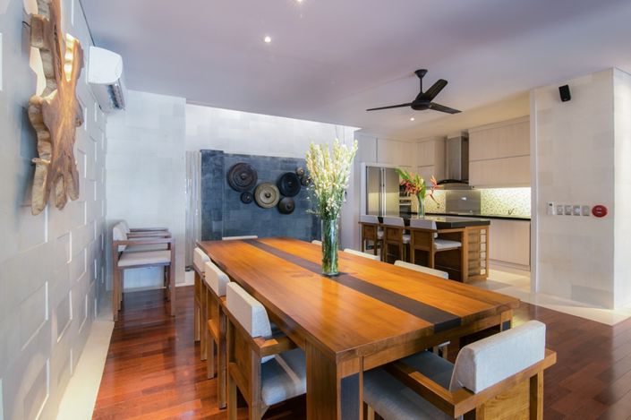 Image No.8-3 Bed Property for sale