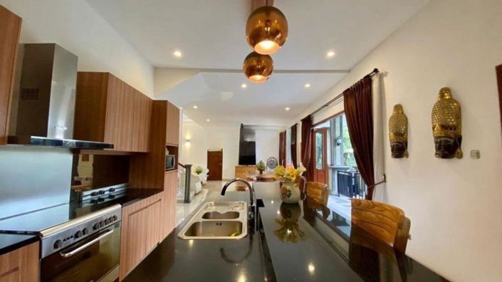 Image No.5-4 Bed Property for sale