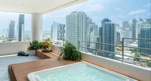 Image No.4-4 Bed Property for sale