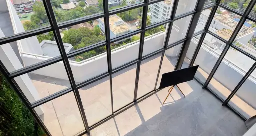 Image No.6-4 Bed Property for sale