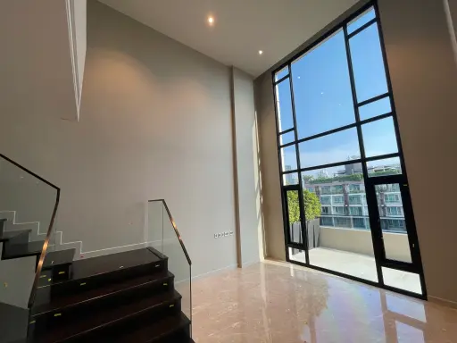 Image No.3-3 Bed Property for sale