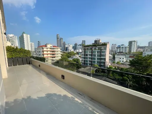 Image No.9-3 Bed Property for sale