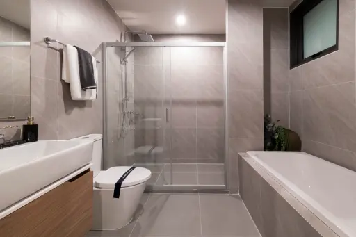 Image No.10-3 Bed Property for sale