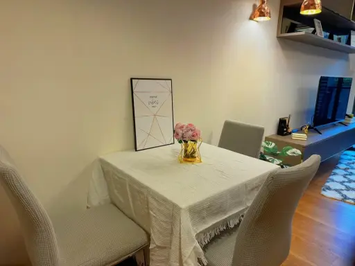 Image No.7-2 Bed Property for sale