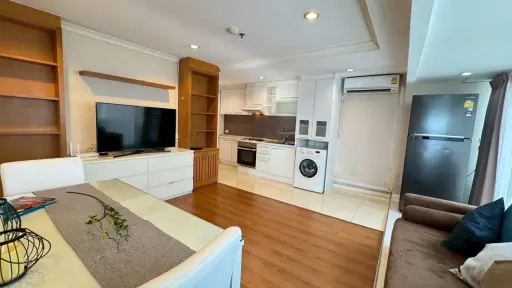 Image No.10-2 Bed Property for sale