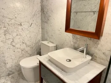 2ec5d27f1742f85e457354f02379dce2