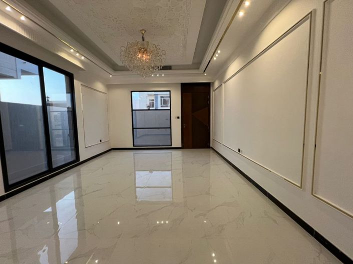 Image No.4-6 Bed Property for sale