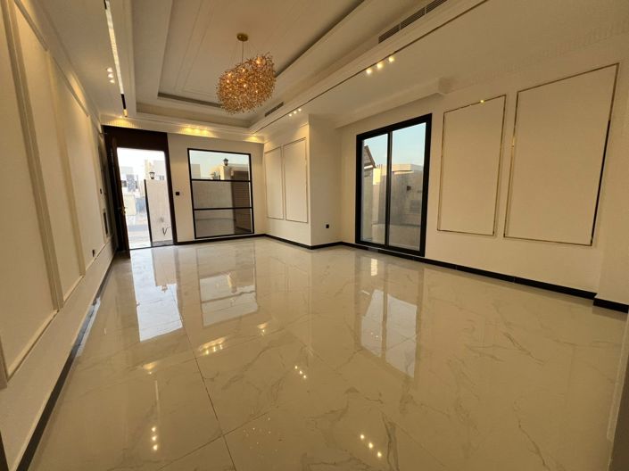 Image No.5-6 Bed Property for sale