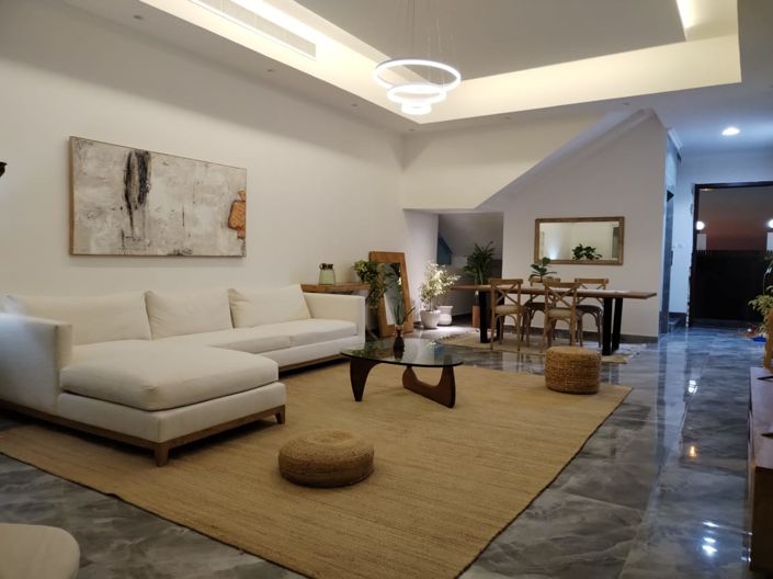 Image No.2-5 Bed Property for sale