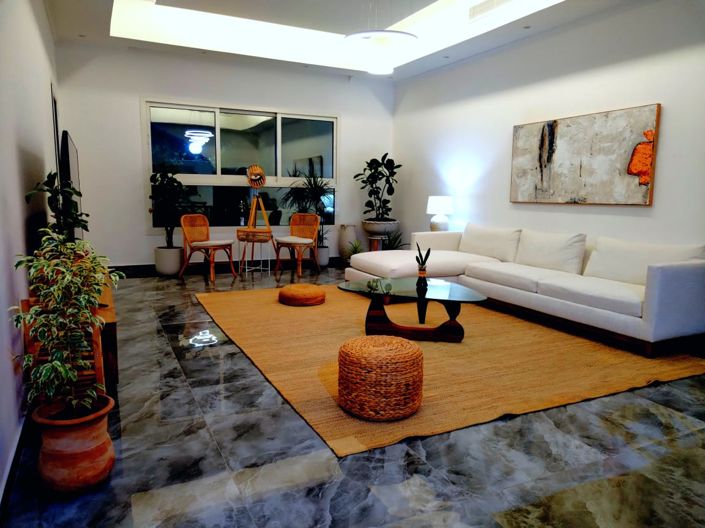 Image No.5-5 Bed Property for sale