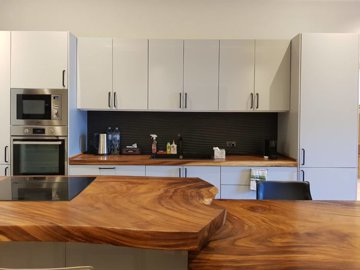 e69d1334-8e5a-4549-ad68-6c1220fe0d0c-1