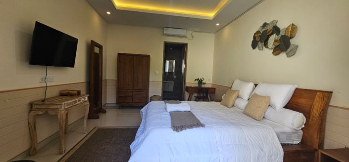 Image No.9-3 Bed Property for sale