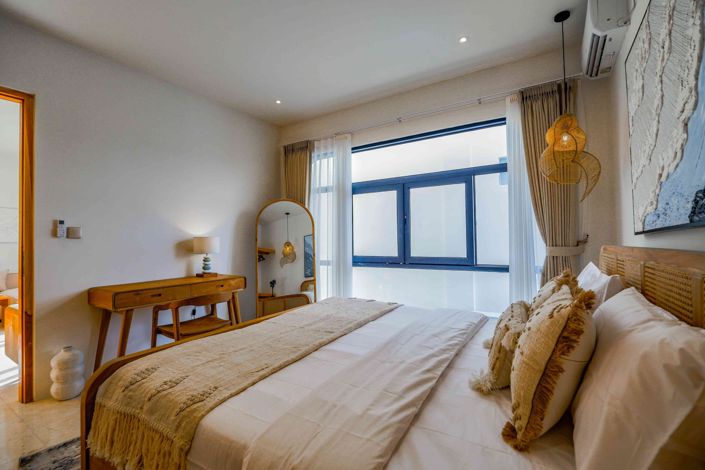 Image No.10-1 Bed Property for sale