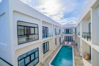 lc468smth0b-1760363823391-scaled