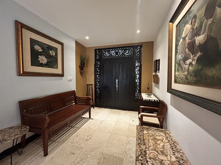 Image No.5-4 Bed Property for sale