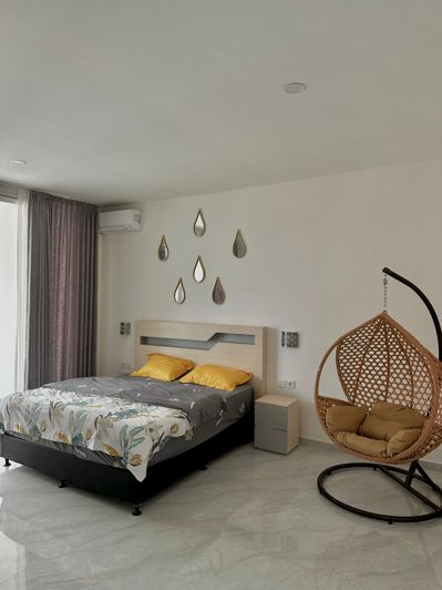 Image No.10-4 Bed Property for sale