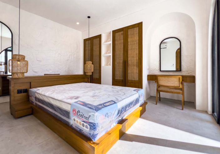 Image No.9-2 Bed Property for sale