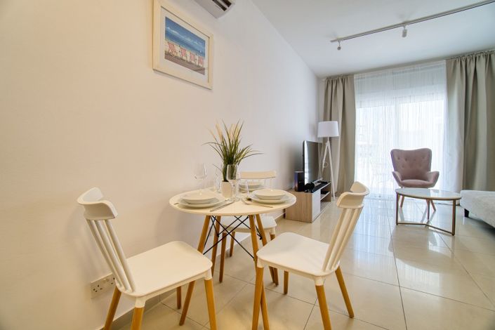 Image No.8-1 Bed Property for sale