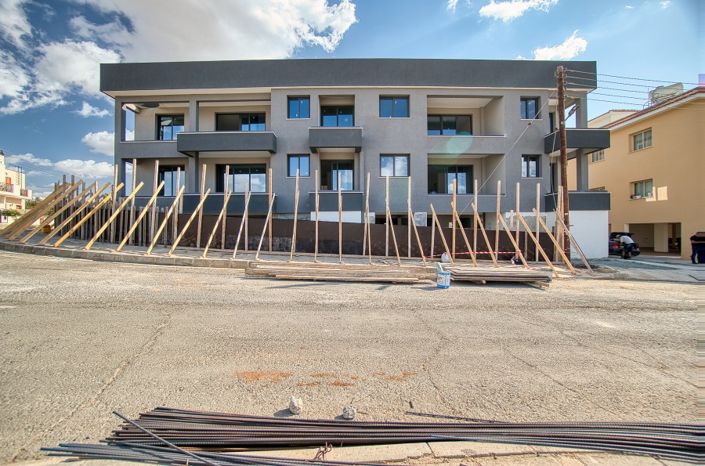 Image No.10-1 Bed Property for sale