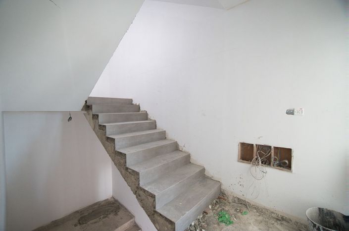 Image No.8-1 Bed Property for sale