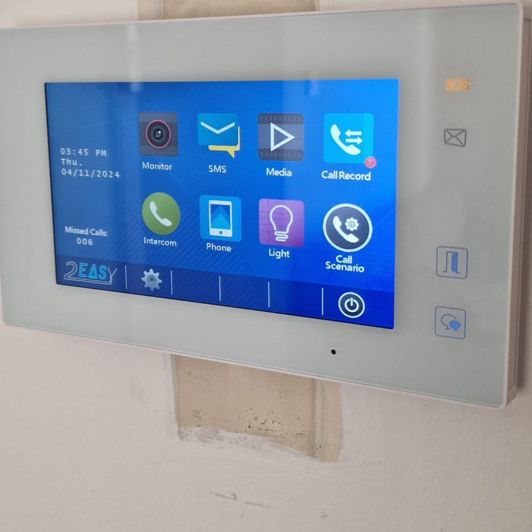 Image No.10-1 Bed Property for sale